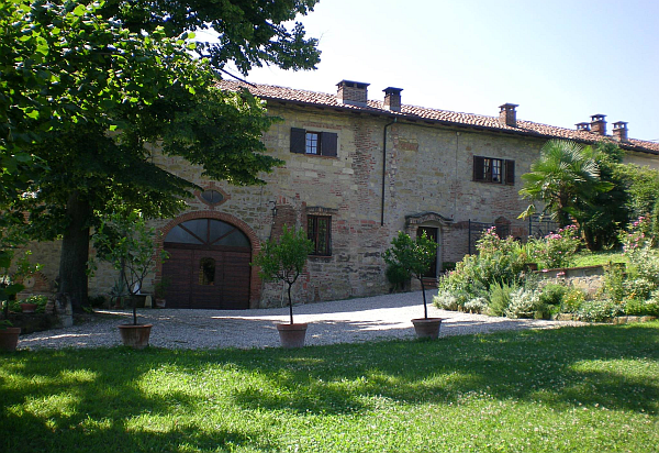 AZIENDA VITIVINICOLA ORESTE BUZIO | VIGNALE MONFERRATO (AL)